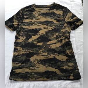 Old Navy T-Shirt Boy’s S (6-7) Active Quick Dry Green BDU Style Short Sleeve